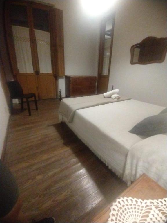 Postel nebo postele na pokoji v ubytování Habitaciones en Casa Céntrica cerca de todo
