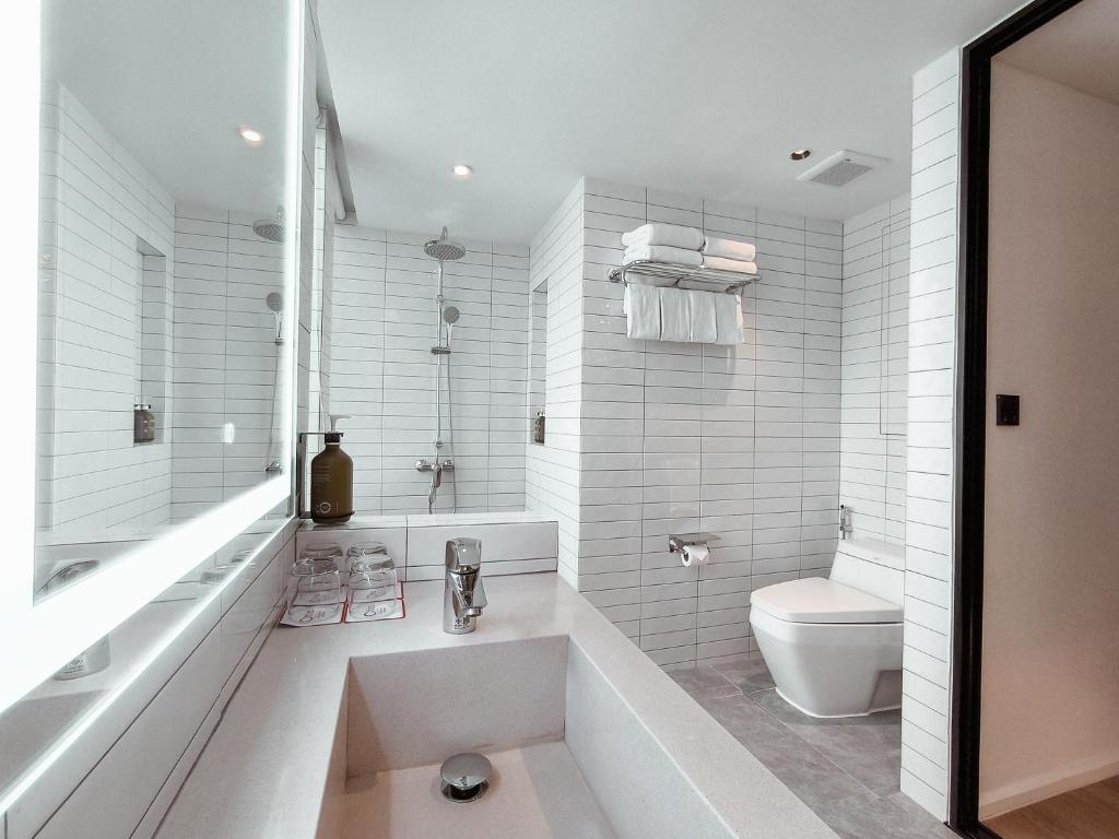 Citrus Sukhumvit 13 Nana Bangkok by Compass Hospitality - Newly Renovated - Resim 45