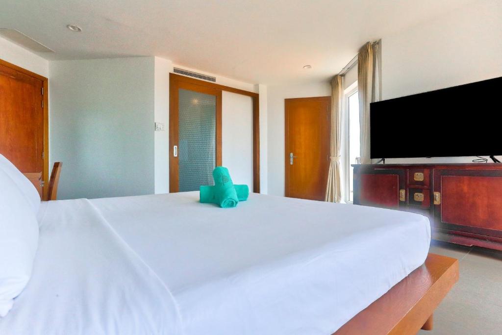 Grand Deluxe Twin with Balcony Ocean View