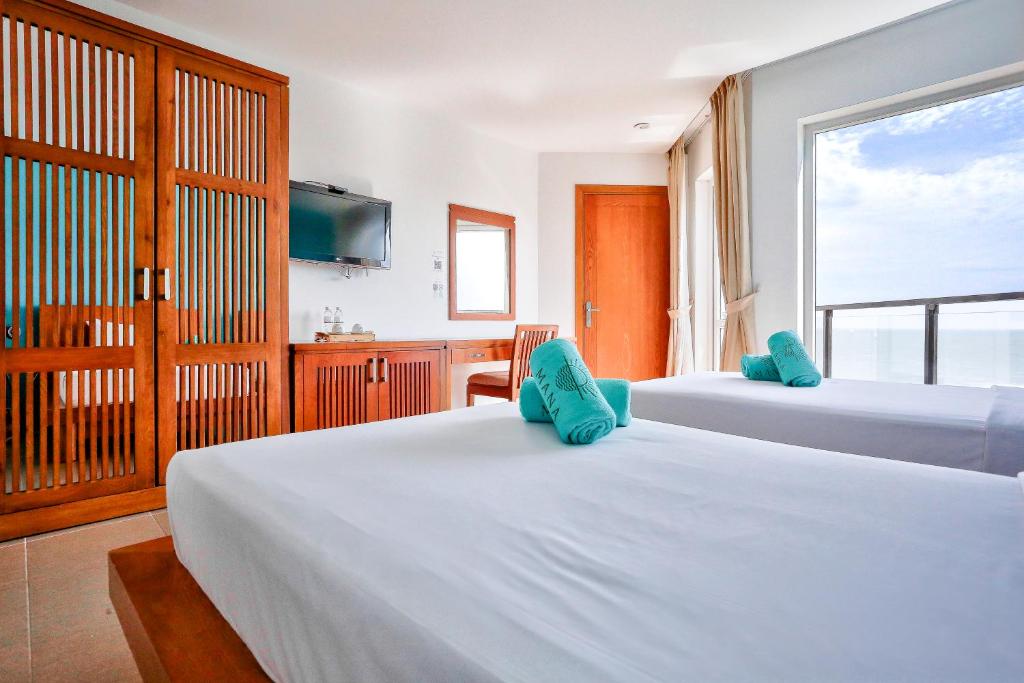 Executive Twin Room with Balcony Ocean View