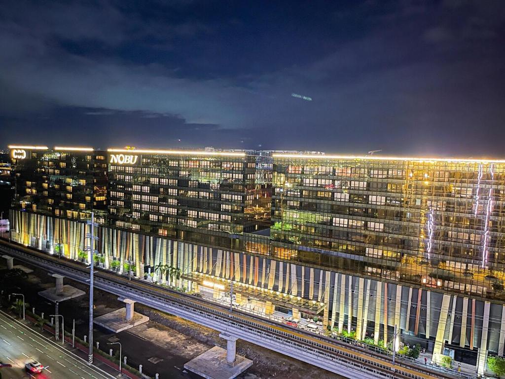 Lovely Penthouse Across City Of Dreams Airport Manila Updated Prices Photo Inspiration