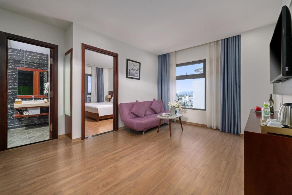 One Bedroom Apartment (Free Daily Laundry and Welcome Fruit Upon Arrival)