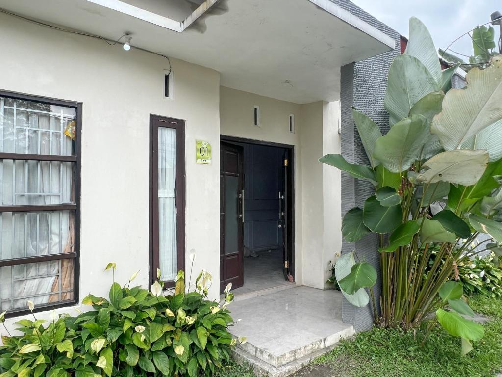 Zahrada ubytování OWK Homestay Mitra RedDoorz Wonosobo