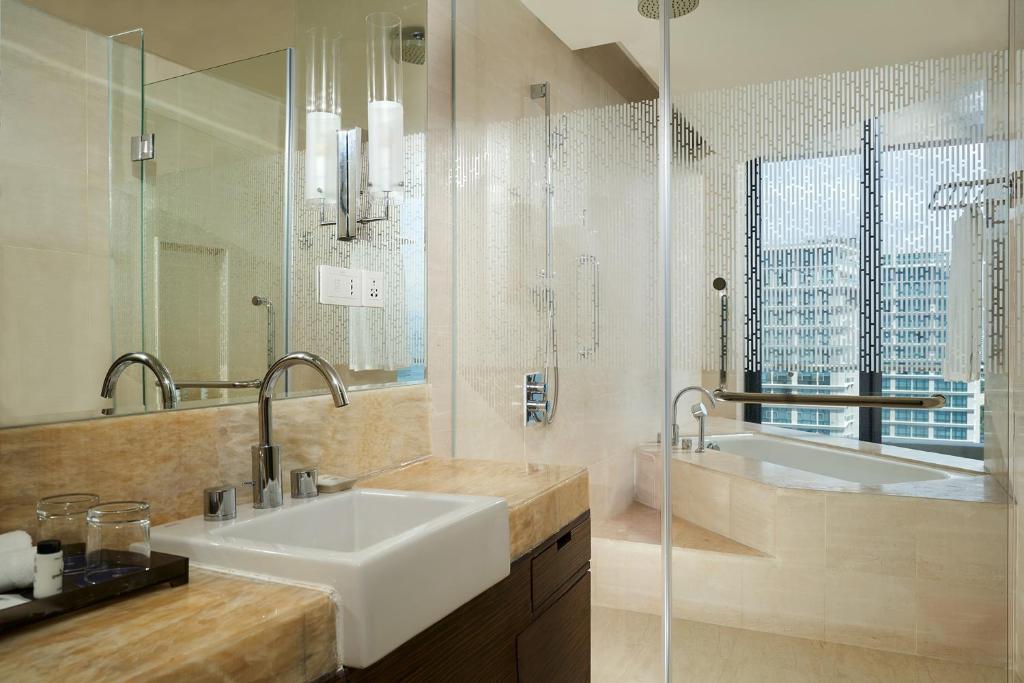 Club Premium Có Giường Cỡ King, Quyền Sử Dụng Club Lounge, Phòng Nghỉ Lớn Hơn