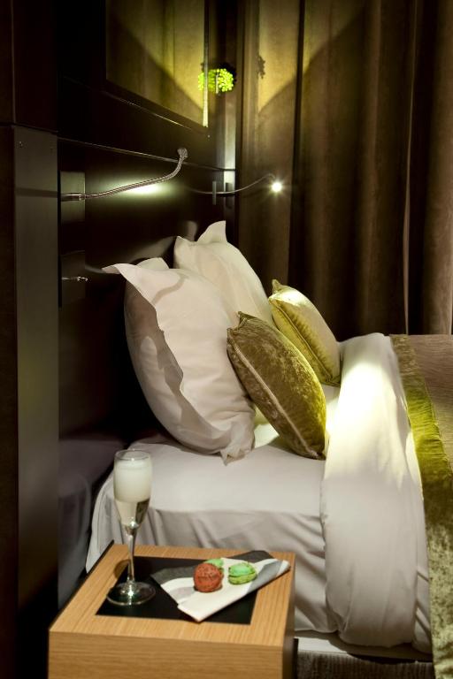 Marceau Champs-Elysées - Resim 26