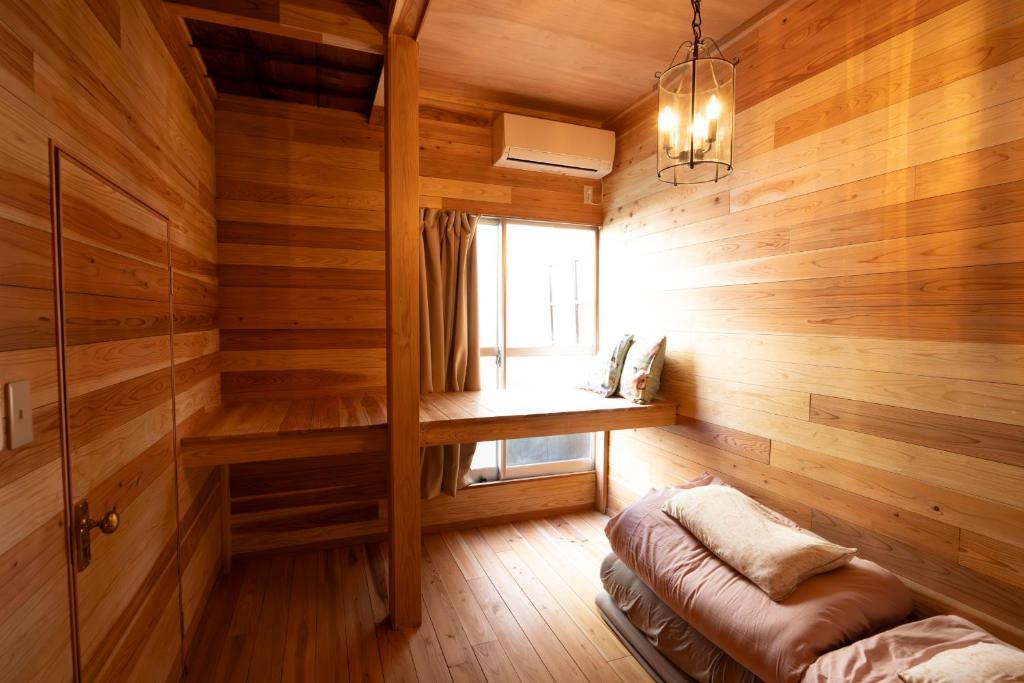 Posezení v ubytování Guesthouse Hatagoya sato 旅籠屋さとう