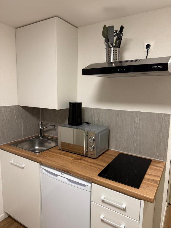 Una cocina o cocineta en Feldeck