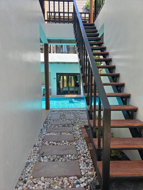 Bazén v ubytování Blue Palm Residence Kata nebo v jeho okolí