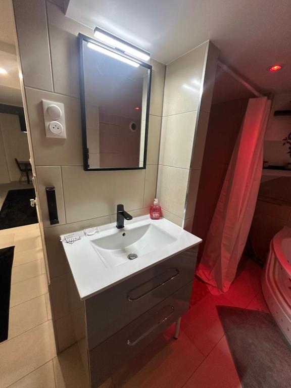 Le 7 - Appartement cosy souplex 4 personne Mulhouse centre - stationnement gratuit – photo 3