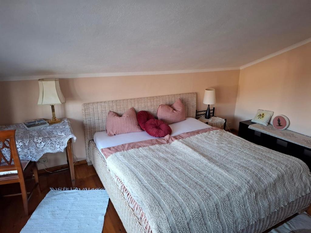 Postel nebo postele na pokoji v ubytování Wohnung in Kärnten Nähe Millstättersee