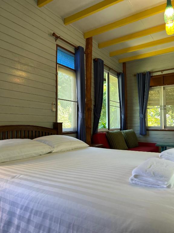 At Home Chiang Dao, Pooch Lovers - Chambre Double De Luxe Avec Balcon