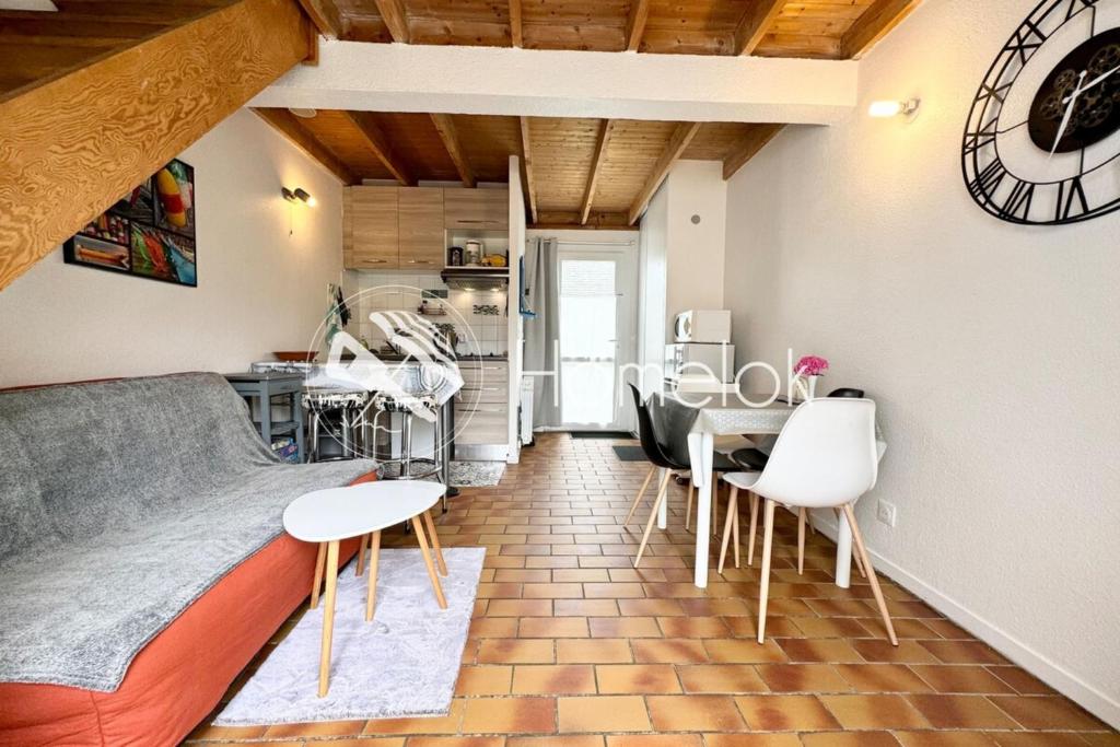 Photo de la galerie de l'établissement Maisonnette tout confort - Jardin -300m des plages, à Guidel