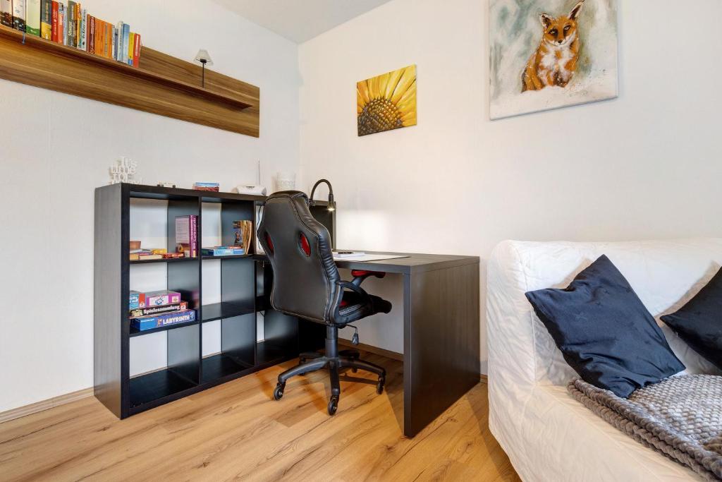 Knihovna v apartmánu