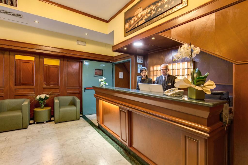 Flower Garden Hotel - Resim 5