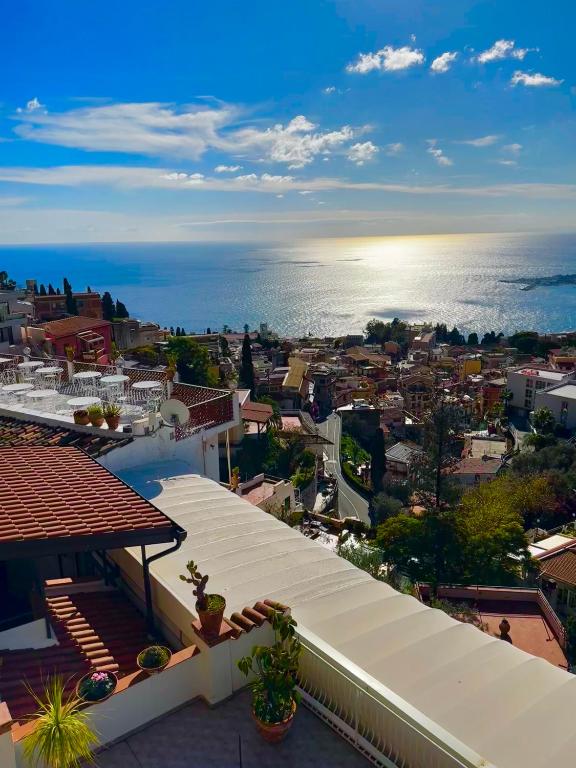 Villa Greta Hotel Rooms & Suites - 15