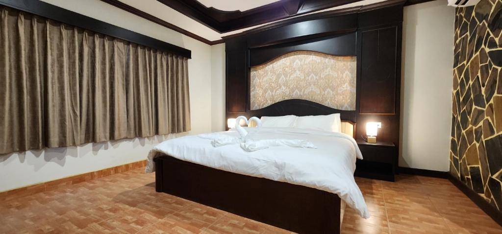 تصویر اتاق‌های Arya Suites Patong Beach - تصویر ۲