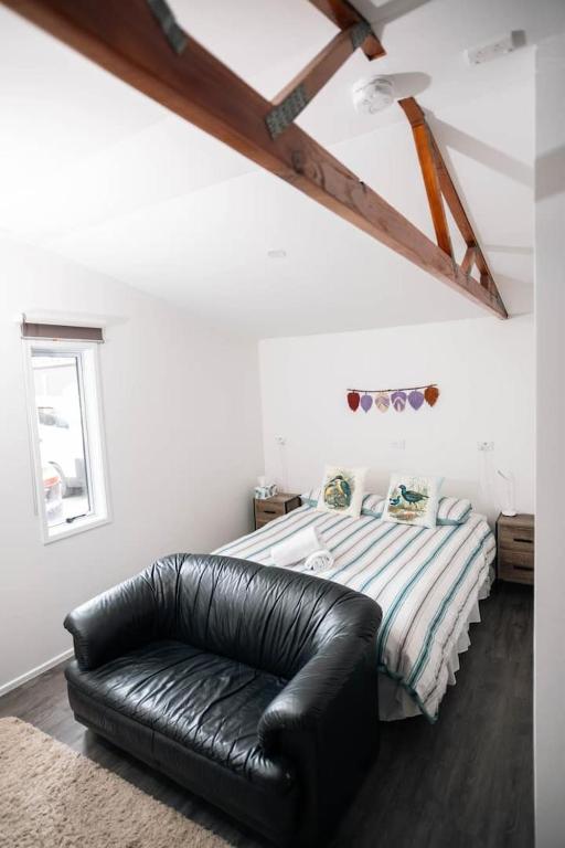 Spacious sleep-out - Resim 6