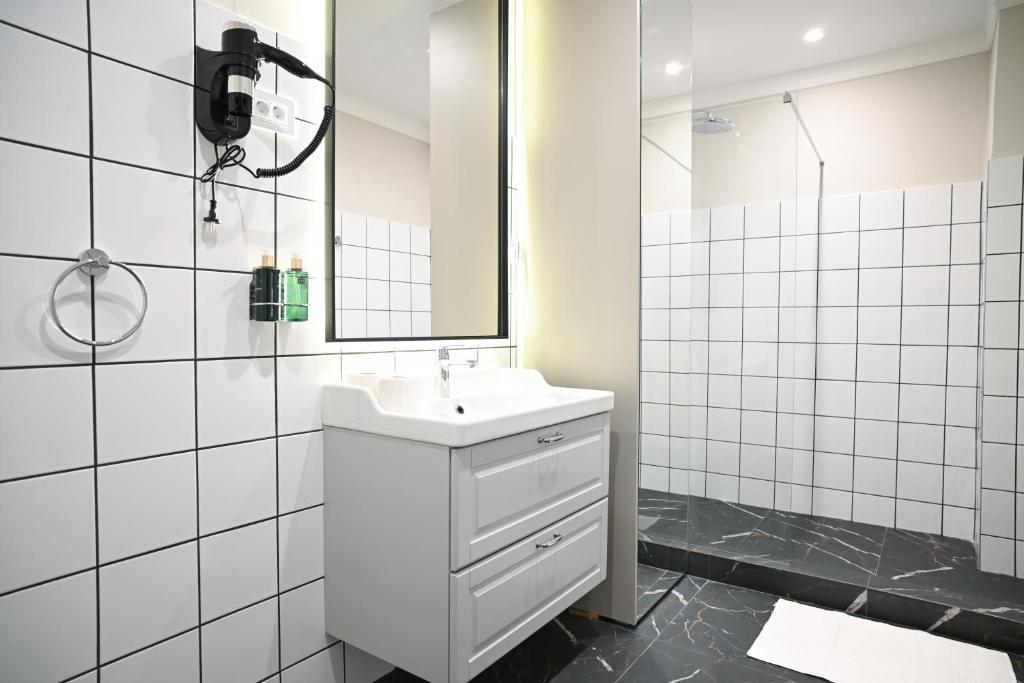 Black Gallo Residences - Resim 43