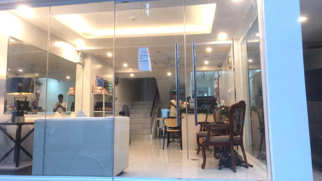 Posezení v ubytování OYO 1128 Hotel Sangco