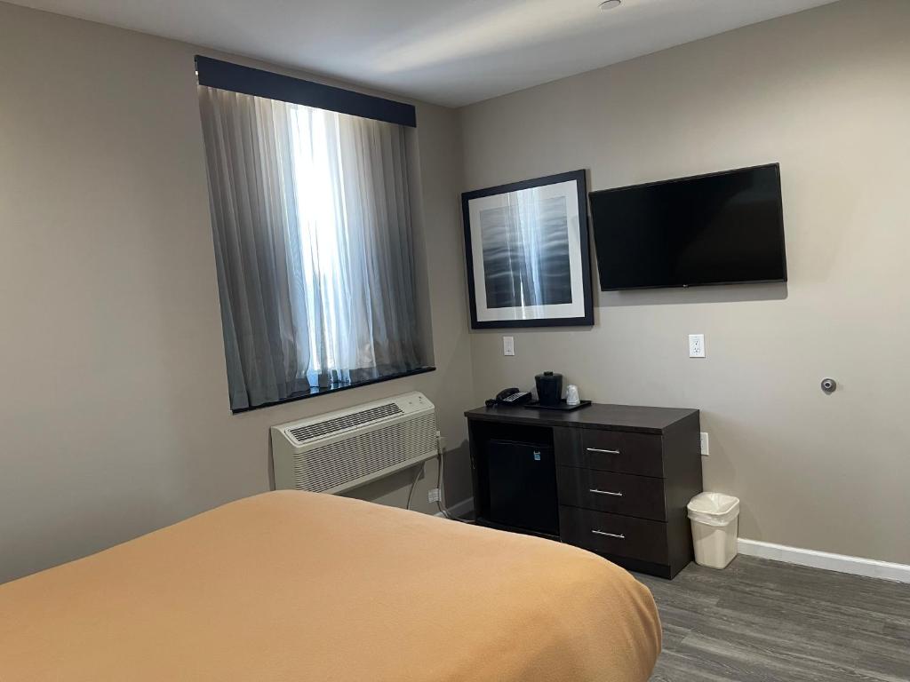 VOYAGE HOTEL