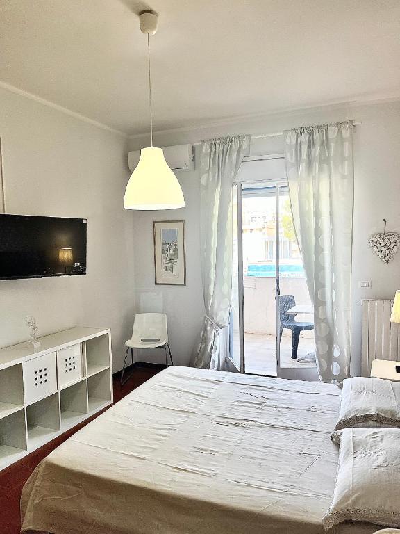 Puglia Low-Cost, Holiday Home - Habitación Doble Con Baño Privado