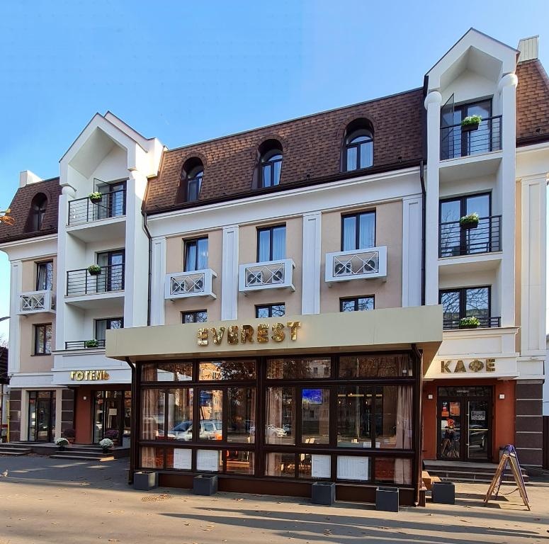 EVEREST ОТЕЛЬ - Housity