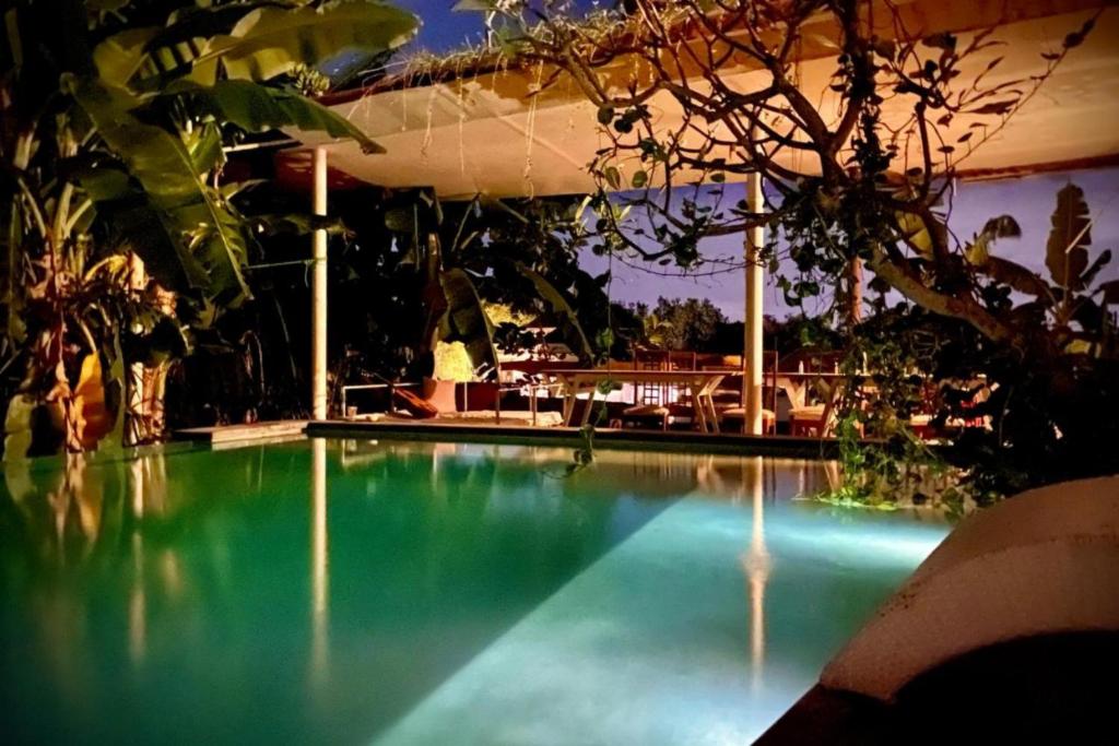 Bazén v ubytování The Hide Hostel Canggu - Adult Only nebo v jeho okolí