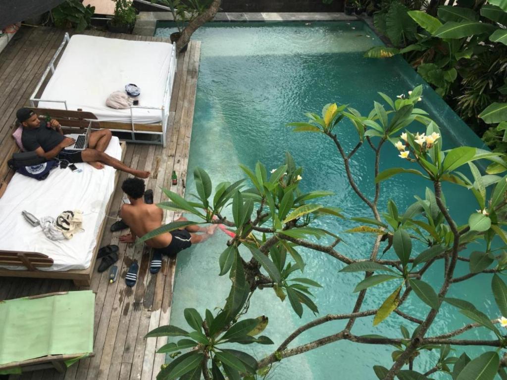 Bazén v ubytování The Hide Hostel Canggu - Adult Only nebo v jeho okolí