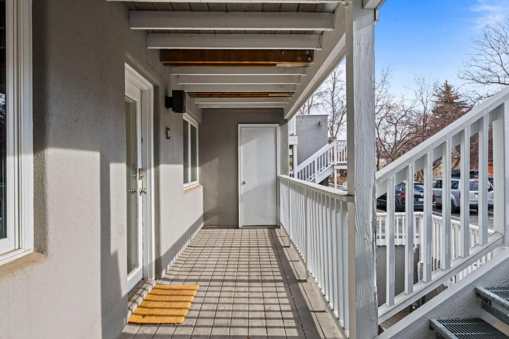 Balkón nebo terasa v ubytování Pearl Street Unit C - Boulder