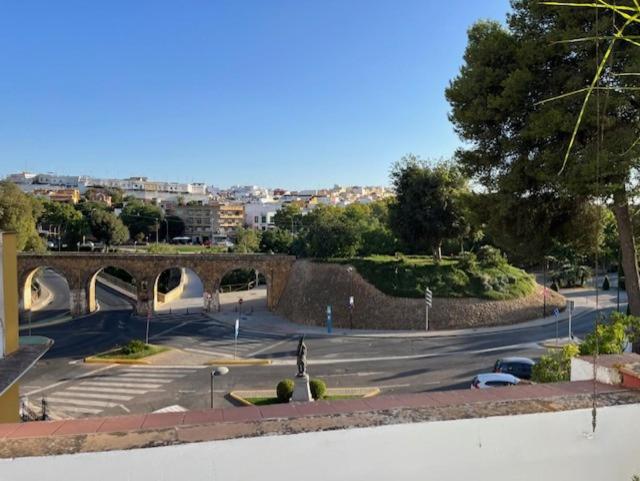 Casa Puente Romano con balcón y aire acondicionado