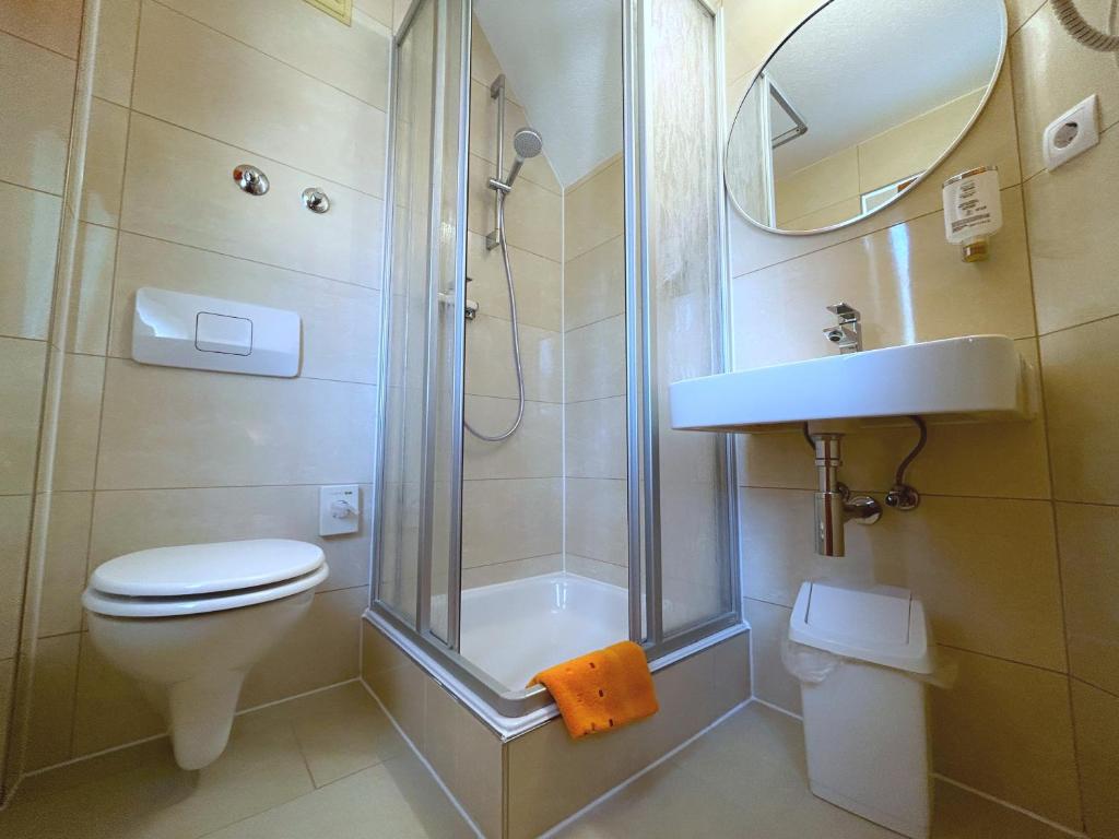 Hotel Schäffer - Steakhouse Andeo - Habitación Triple Con Baño Privado