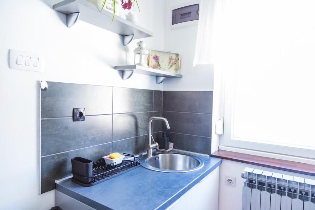 Kuchyň nebo kuchyňský kout v ubytování Apartman Japlenški