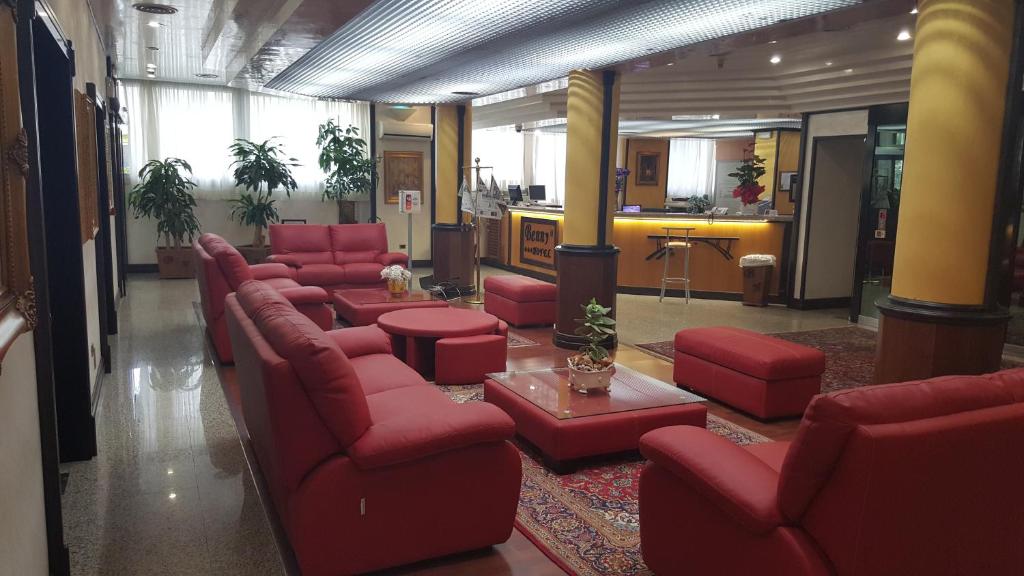 Posezení v ubytování Benny Hotel