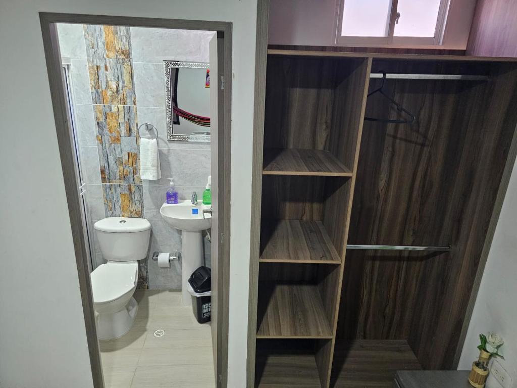 Koupelna v ubytování Apartaestudios Galanni