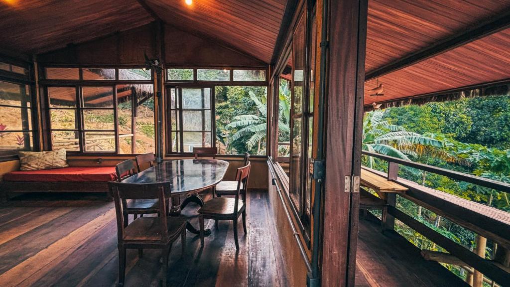 Aed väljaspool majutusasutust Glamping Sitio das Tartarugas