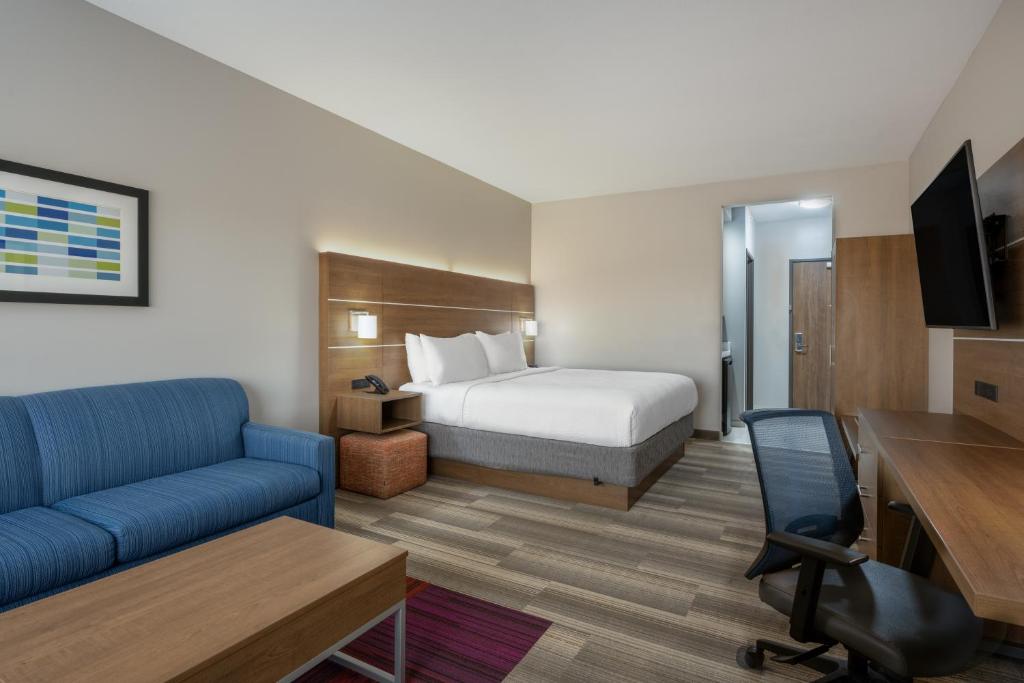 Holiday Inn Express & Suites - Gilbert - Mesa Gateway Airport photo
