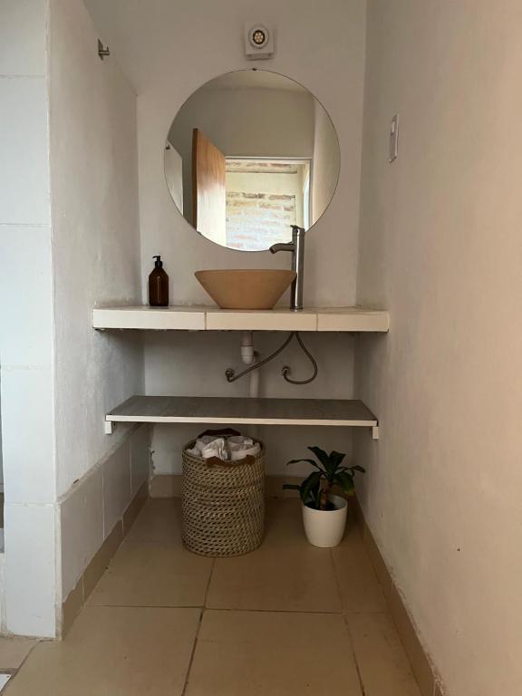 Salir del Cráter Apart