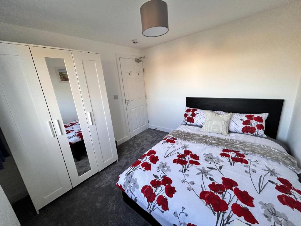 Postel nebo postele na pokoji v ubytování Park Street Accommodation Room 6