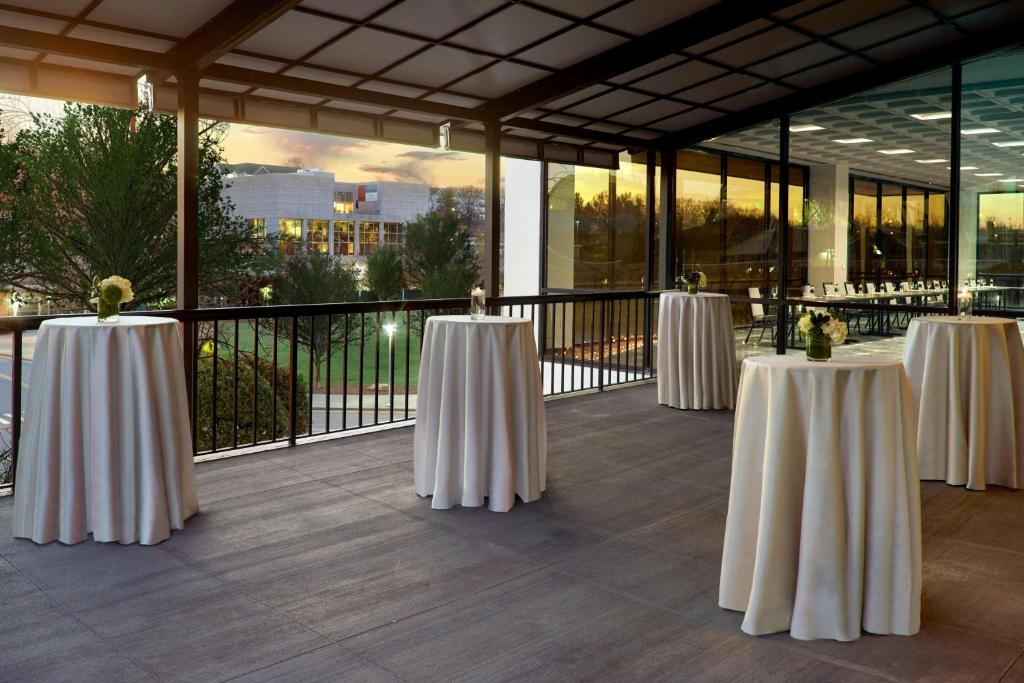 Marriott Knoxville Downtown photo