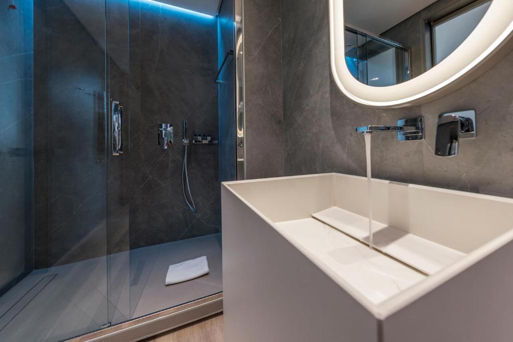 The Regency, Rome, a Tribute Portfolio Hotel - Resim 39