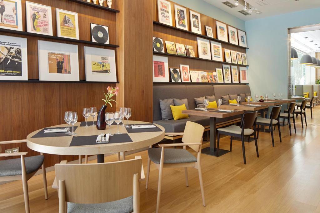 Hotel Zinema7 - Resim 23