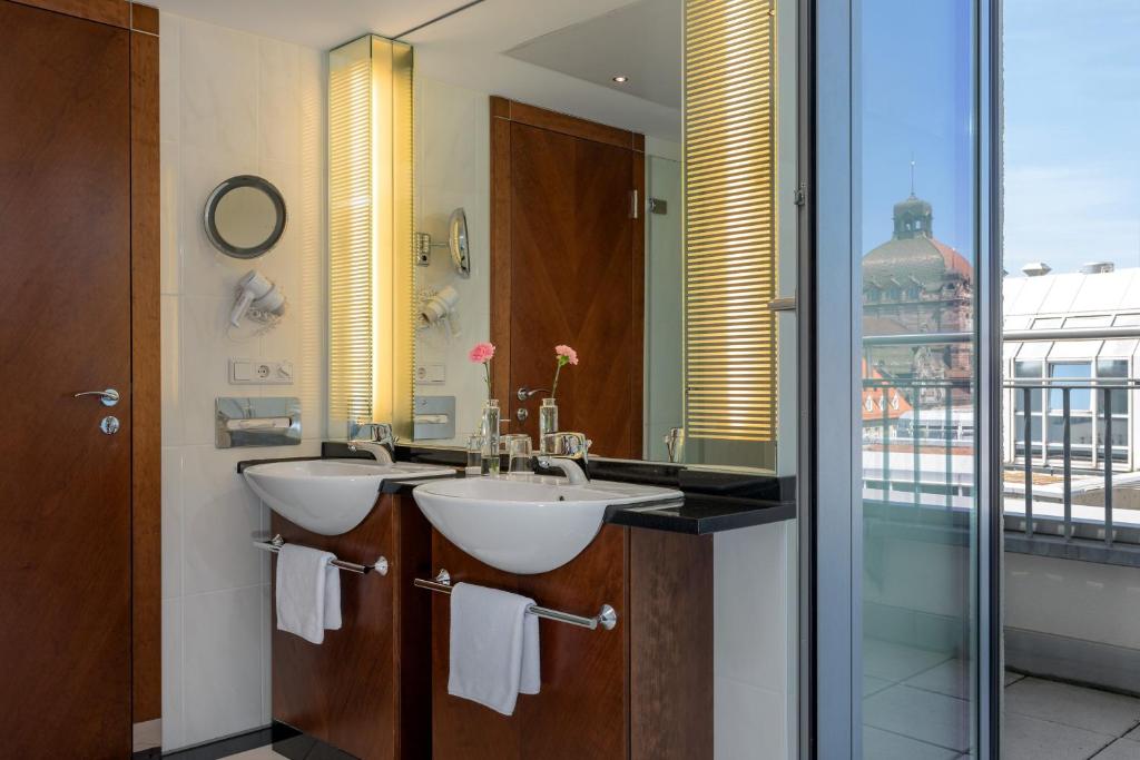 Sheraton Carlton Nuernberg - Resim 41