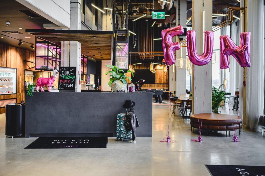 Moxy Poznan Airport - Resim 6