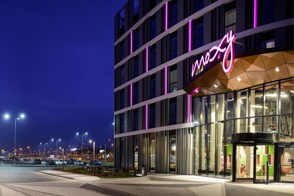 Moxy Poznan Airport - Resim 4