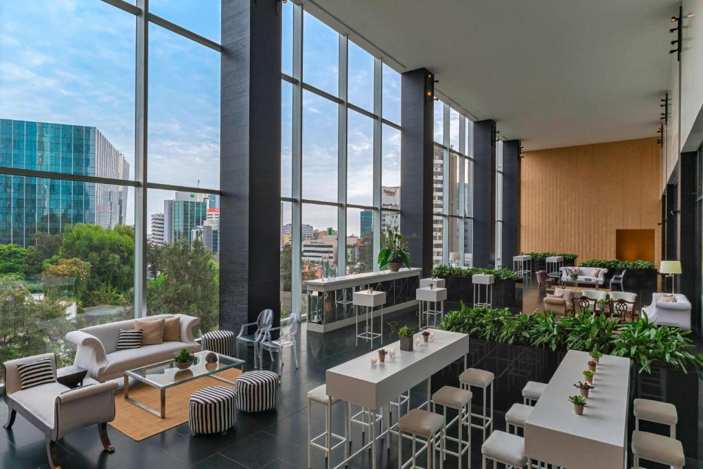 Istumisnurk majutusasutuses The Westin Lima Hotel & Convention Center