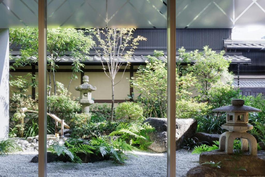 Zahrada ubytování Four Points Flex by Sheraton Kyoto Oike