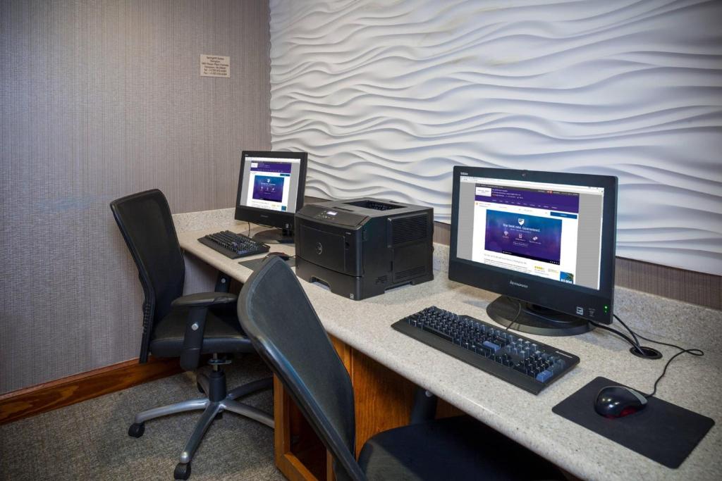 SpringHill Suites Hampton photo