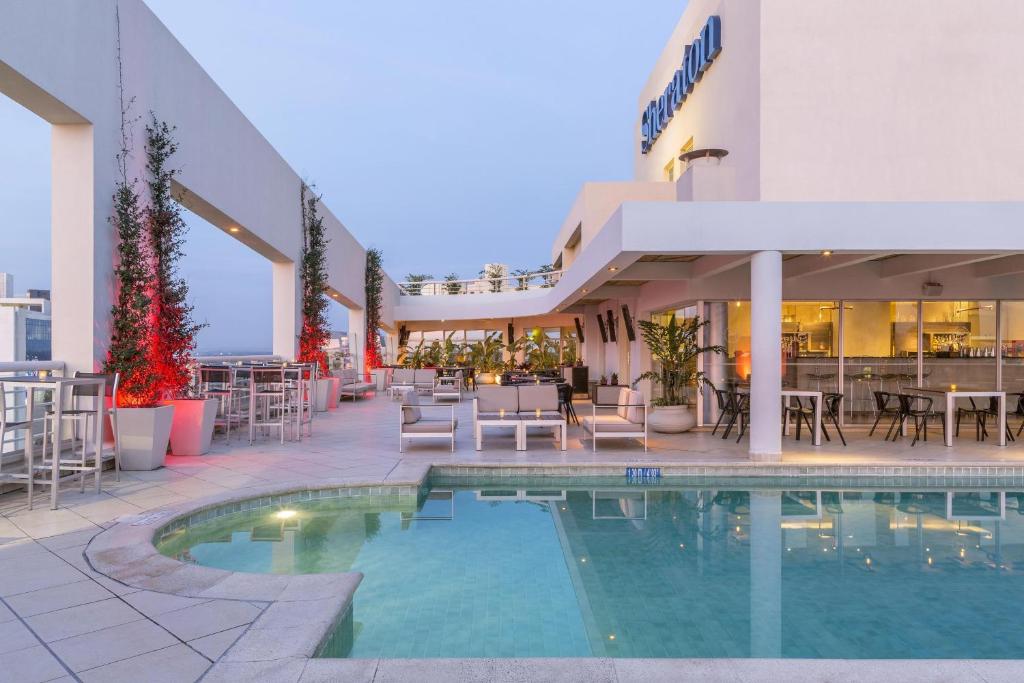 Πισίνα στο ή κοντά στο Sheraton Asuncion Hotel