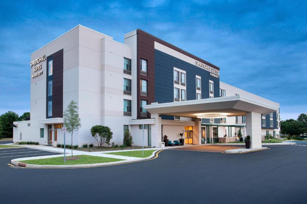 Fairfield Inn & Suites By Marriott Mount Laurel SpringHill Suites by Marriott Mount Laurel, Mount Laurel (updated