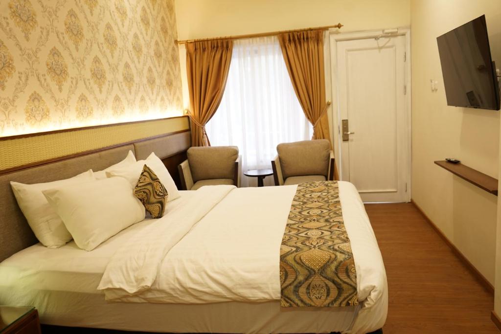 Hotel Indah Palace Tawangmangu - Deluxe King Room